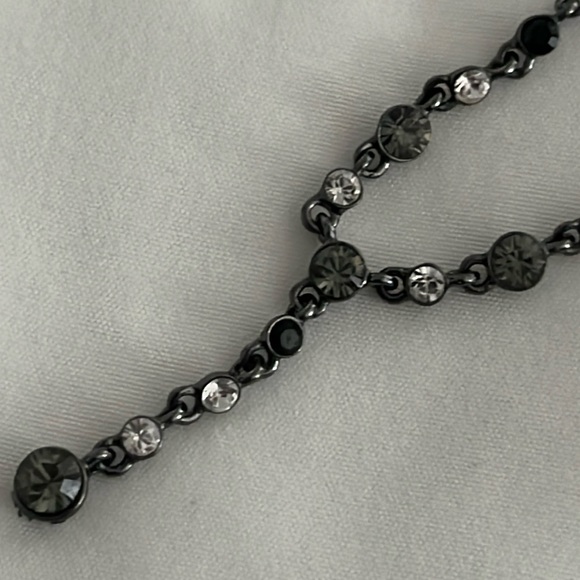 GIVENCHY CRYSTAL LARIAT NECKLACE & EARRINGS - Picture 2 of 6